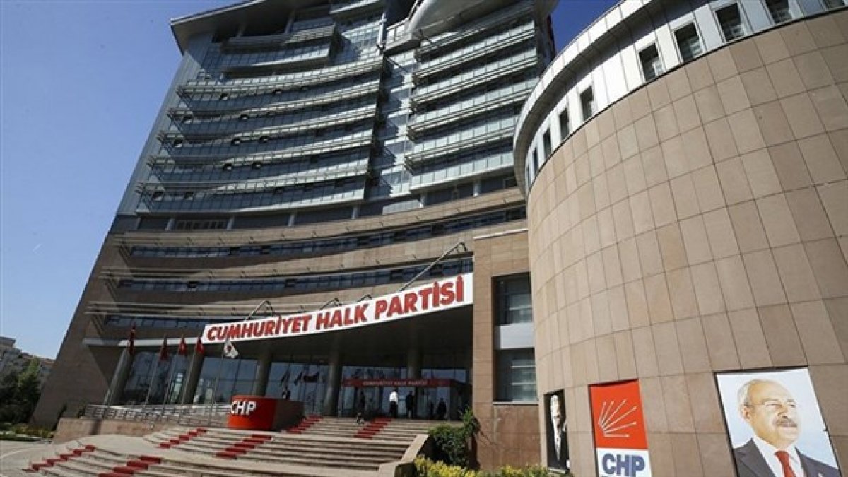 CHP kurultayını erteleme kararı aldı