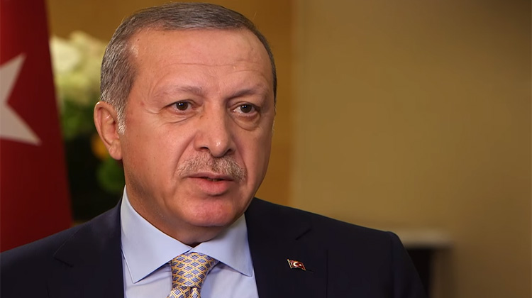 Cumhurbaşkanı Erdoğan ABD'de verdiği mülakatta korumalara silah satışı anlaşmasının iptal olmasına tepki gösterdi