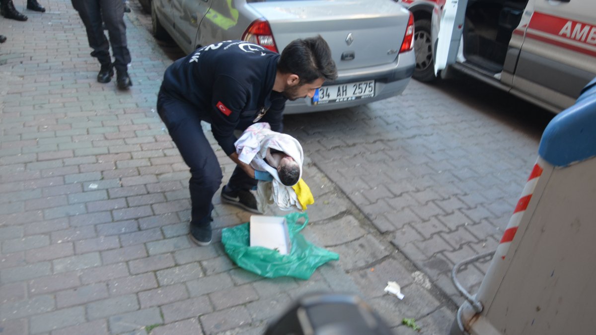 Çöpte ayakkabı kutusu içinde yeni doğmuş bebek bulundu