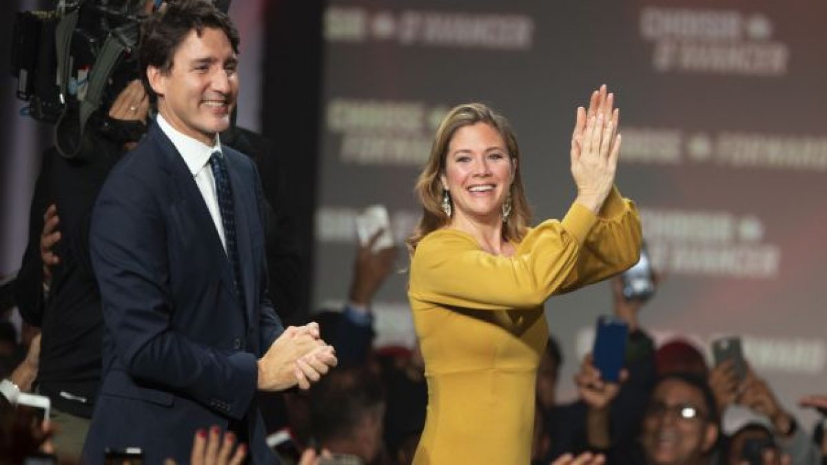 Kendini karantinaya alan Kanada Başbakanı Trudeau'nun eşinde coronavirüs tespit edildi