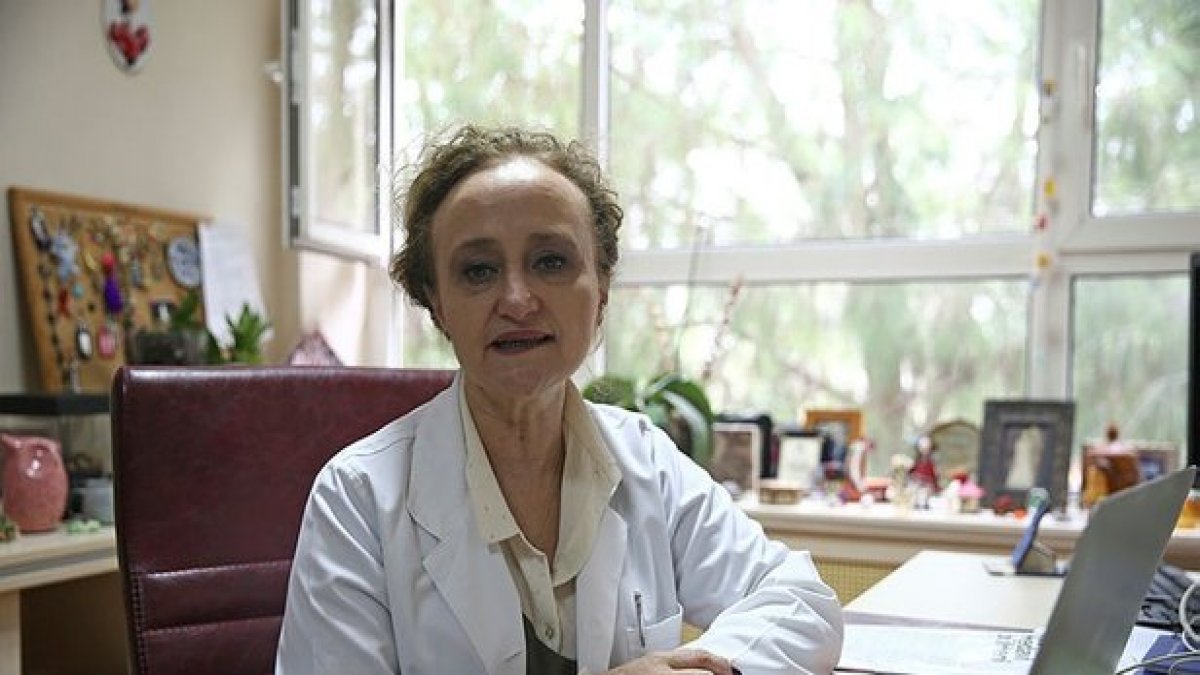 Bilim Kurulu Üyesi Taşova, Covid-19 salgınına karşı dikkat edilmesi gerekenleri açıkladı