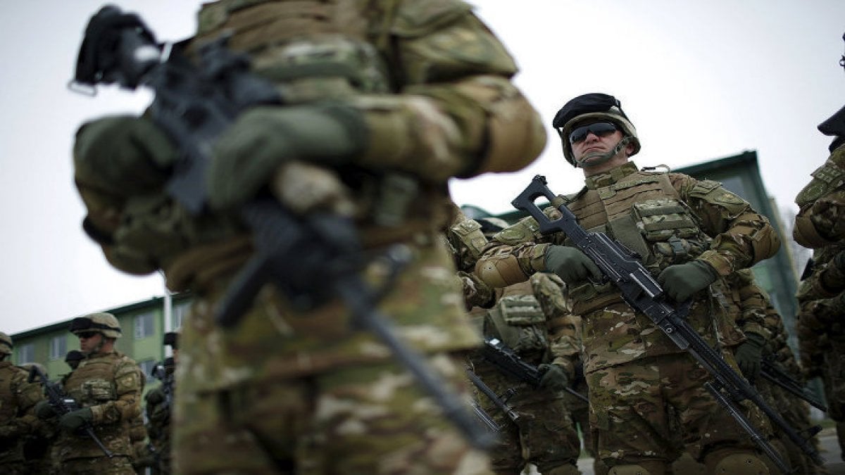 Litvanya'da konuşlu 20 NATO askerinde coronavirüs tespit edildi