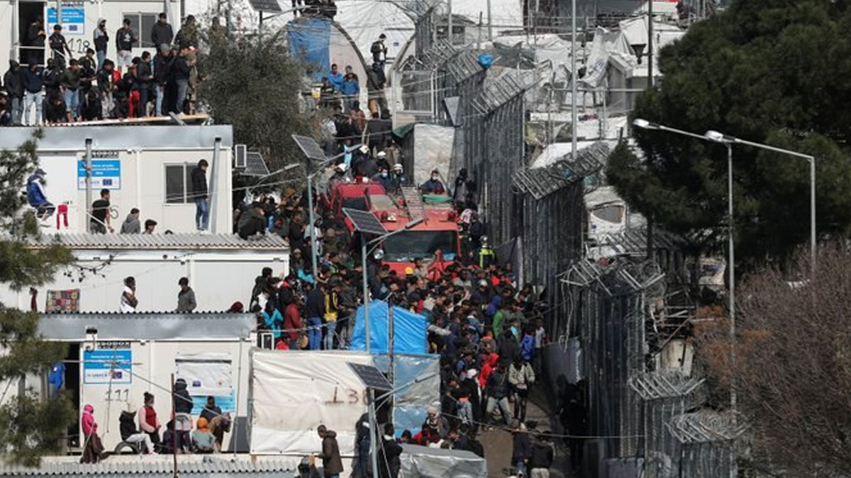 Yunanistan'da bir göçmen kampı daha karantinaya alındı