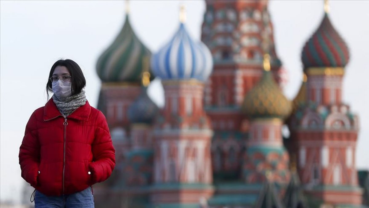 Rusya'da son 24 saatte 10 bin 633 yeni vaka tespit edildi