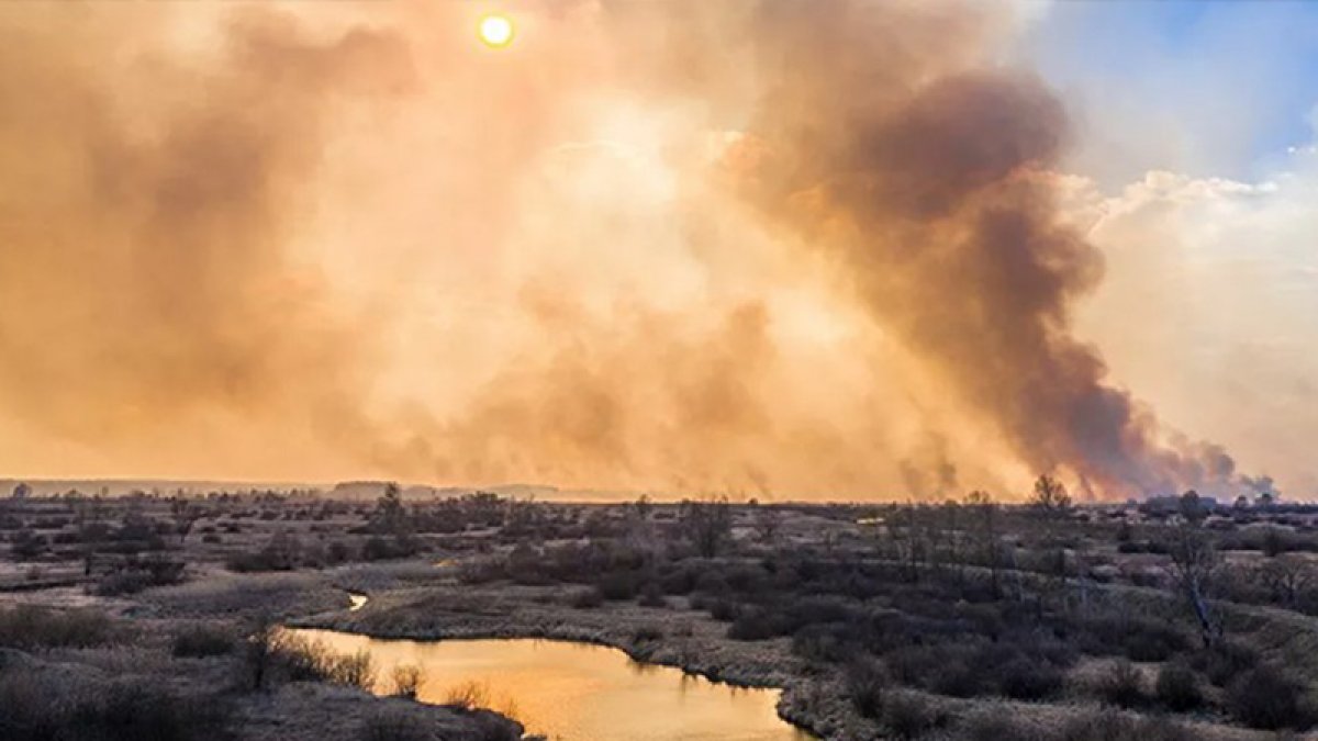 Ukrayna lideri Zelenskiy: 10 gündür süren yangın söndürüldü