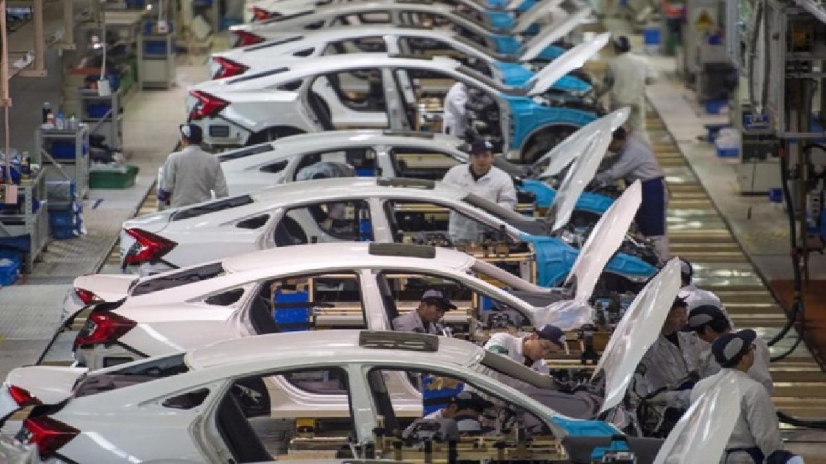 Çin'den otomotiv sektörü için yeni hamle: Araba alacaklara nakit para verilecek
