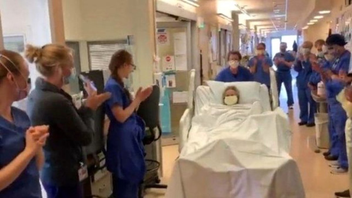 ABD'de coronavirüslü kadın komada doğum yaptı