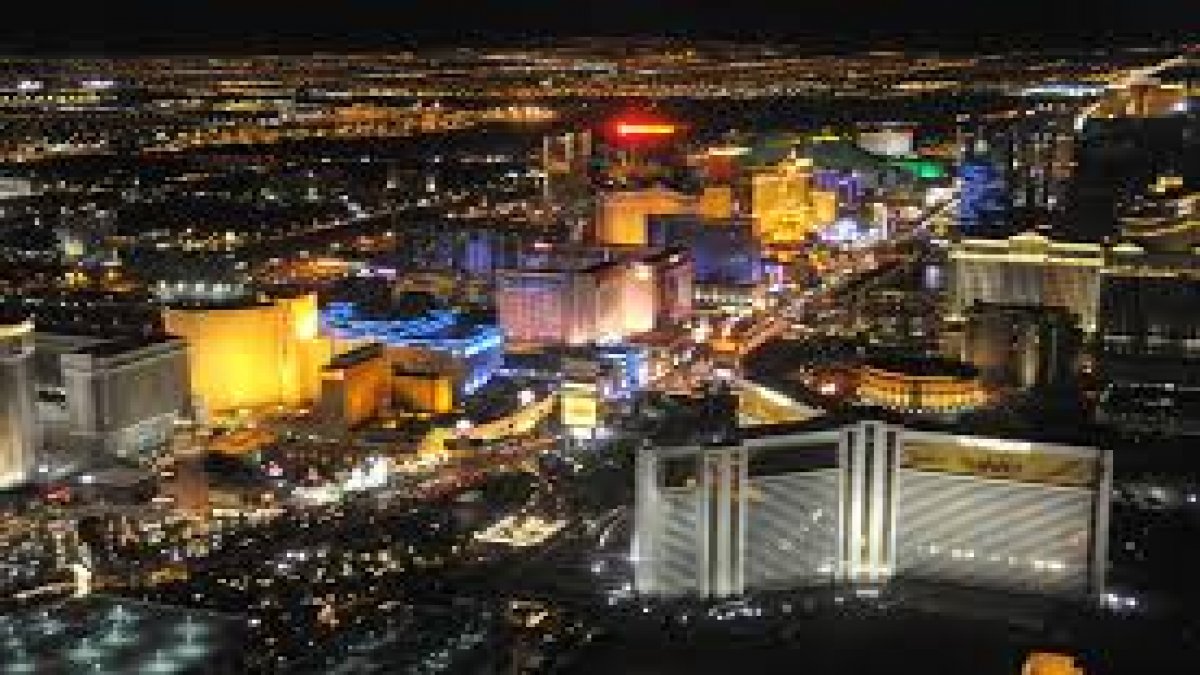 Las Vegas Valisi: Virüsler yıllardır var, kumarhane ve oteller açılsın