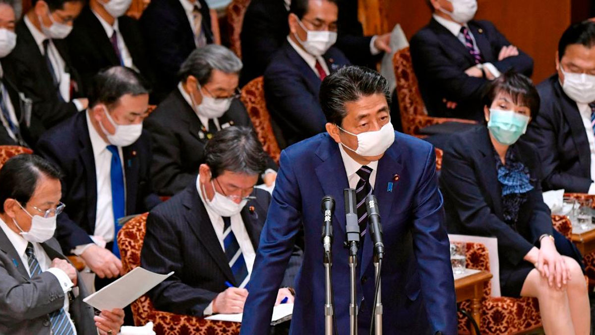 Japonya'nın önceki başbakanına 'yolsuzluk' sorgusu: Yemek parasını devlete ödetti