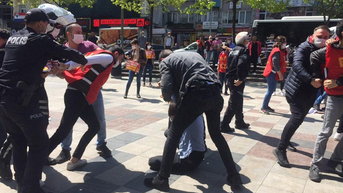 Emekçi Hareket Partisi İstanbul İl Örgütü üyeleri gözaltına alındı