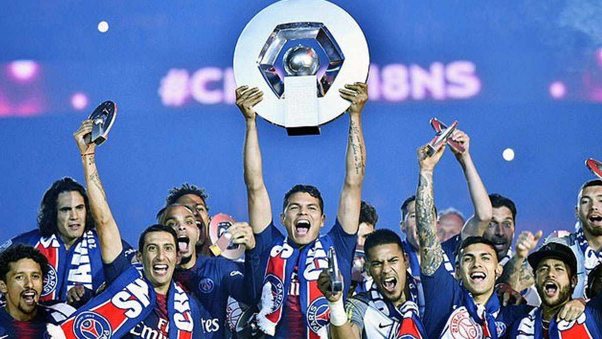 Fransa'da PSG şampiyon ilân edildi