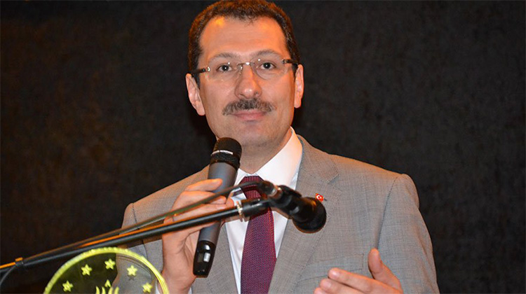 AKP Sakarya milletvekili Batılıların Müslümanlar'ı sindirmek için diş macununu kullandıklarını öne sürdü