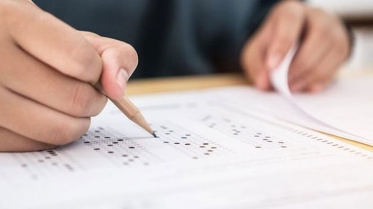 İBB'den sınav tarihi iki ayda 3'üncü kez değişen öğrenciler için online deneme sınavı