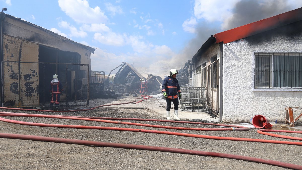 Ankara'da tiner paketleme atölyesinde yangın: 2 işçi hayatını kaybetti