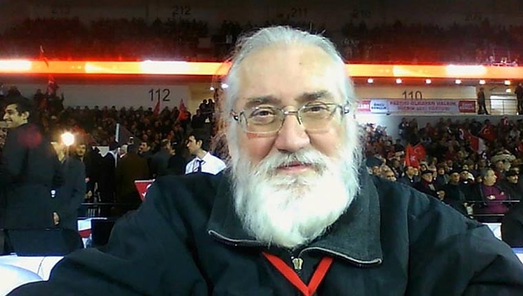 Voleybolun duayen ismi Hasan Uğur Epirden, evinde ölü bulundu