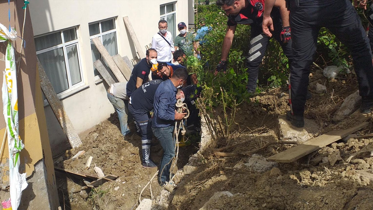 Tekirdağ'da iki işçi göçük altında kaldı: İki işçi de kurtarıldı