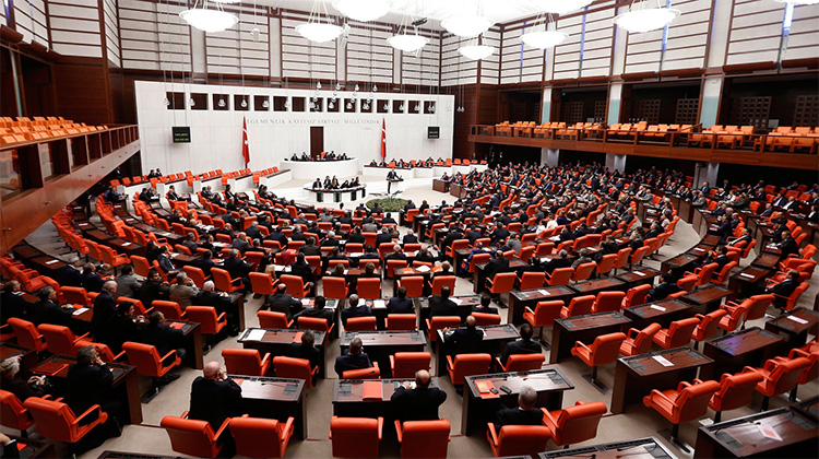 Türkiye'nin yeni hükûmet sistemine uyum paketi