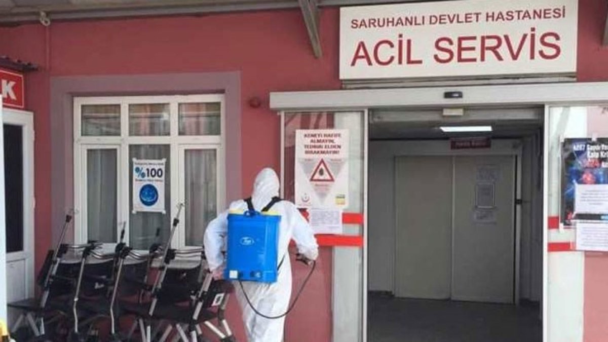 Çok sayıda sağlık çalışanı virüse yakalandı: Hastane kapatıldı