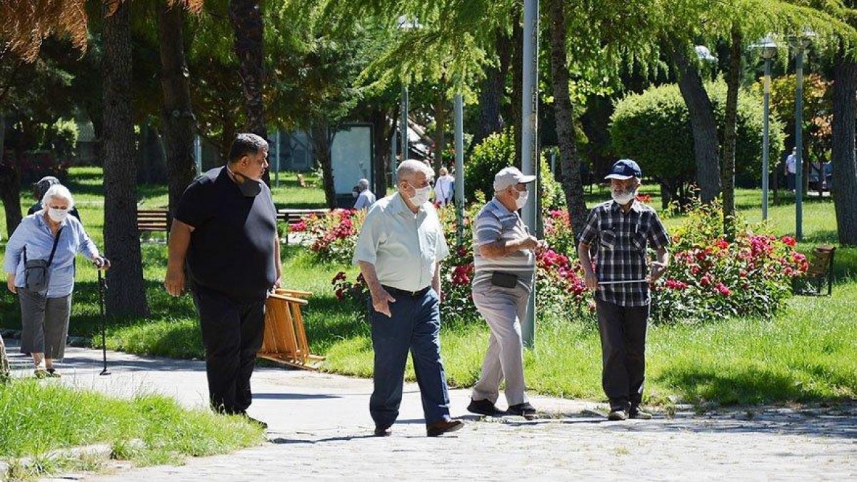 Prof. Dr. Cangöz: 65 yaş üstü vatandaşlar 'öğrenilmiş çaresizlik' yaşayabilir