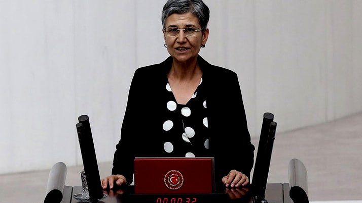 Milletvekilliği düşürülen HDP'li Leyla Güven'e hapis cezası