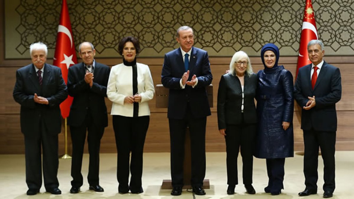 Cumhurbaşkanlığı Kültür ve Sanat Ödülü alacakları artık kurul değil Erdoğan seçecek