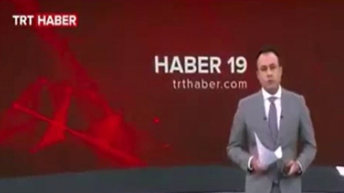 TRT'de gaf bitmiyor: Genelkurmay Başkanı Hulusi Akar...