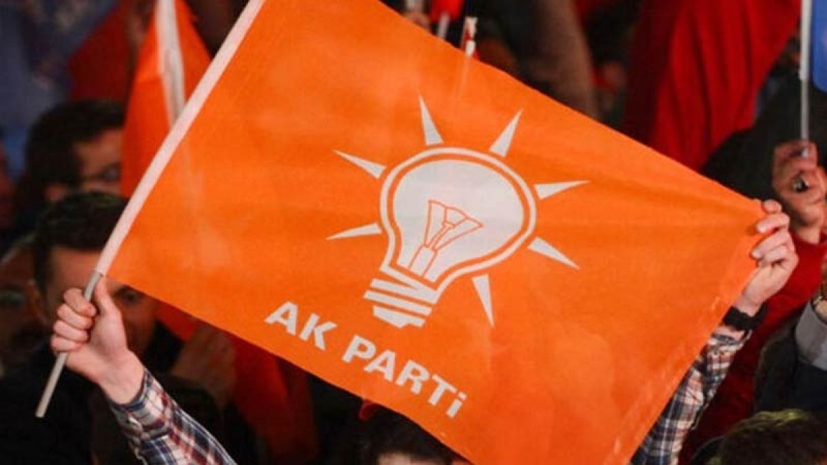 AKP'li 5 başkan istifa etti