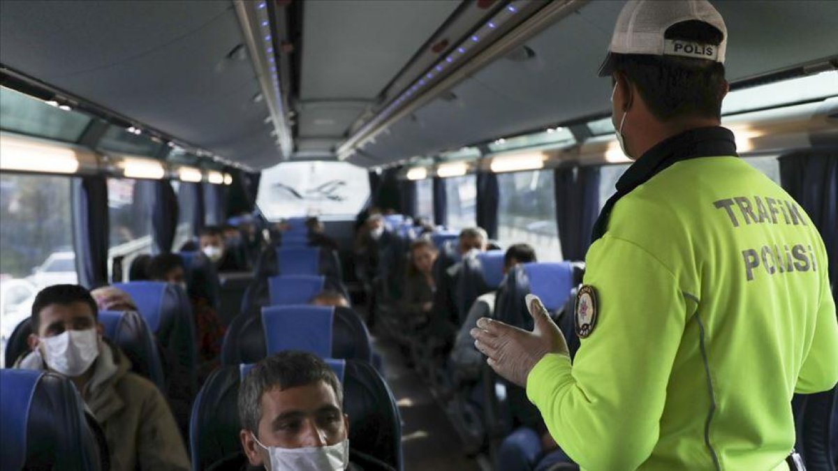 Karantinada olması gereken yolcu otobüse bindi: Ekipler alarma geçti