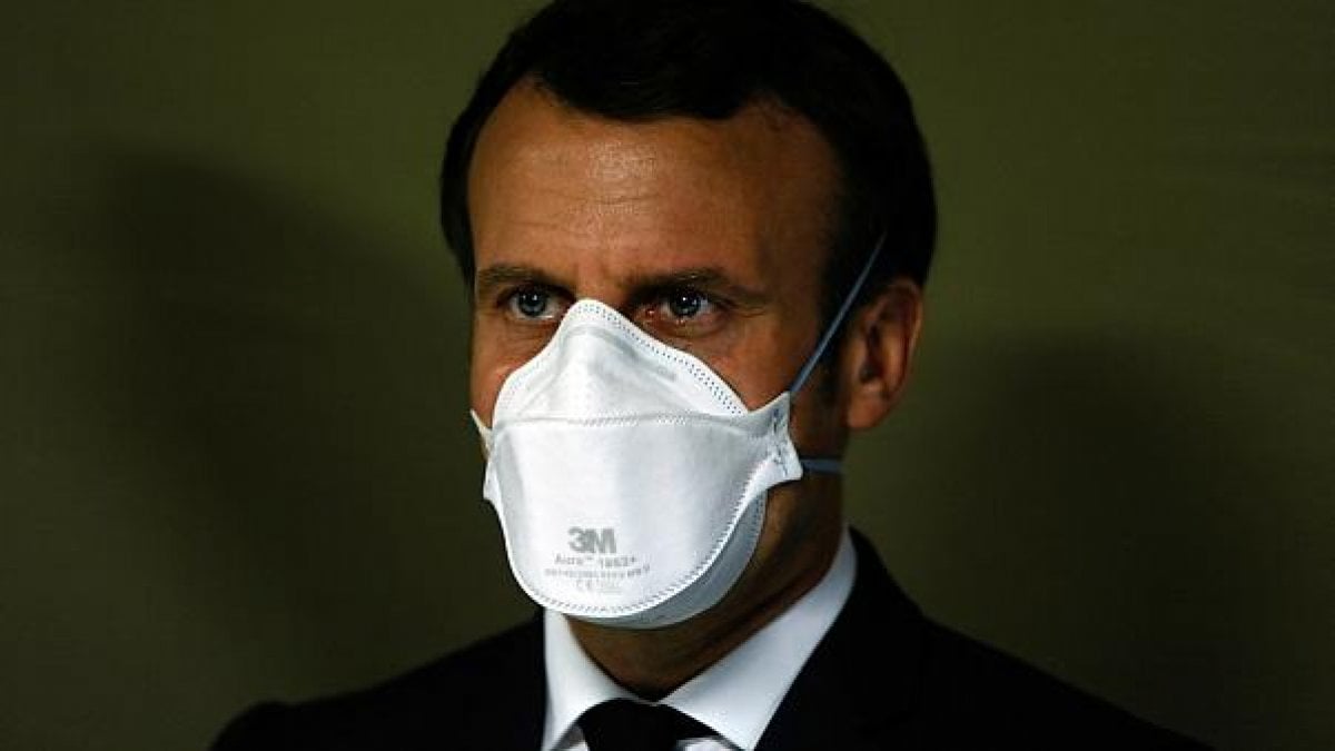 Fransa'da kapalı alanlarda maske zorunluluğu