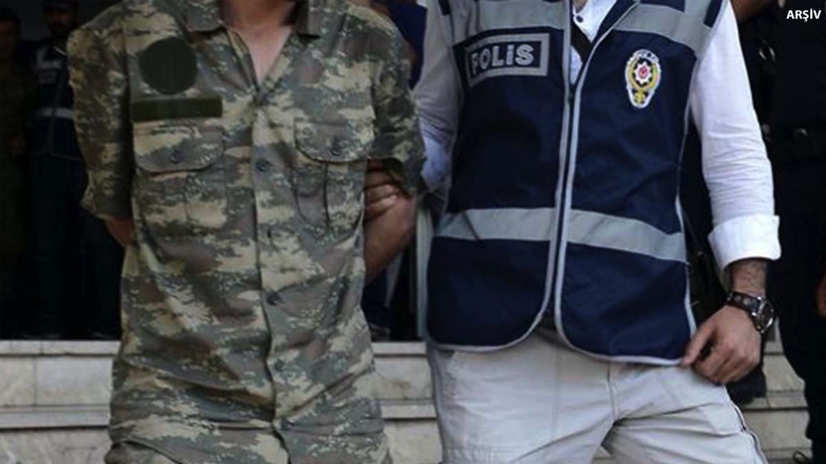 Orduda 'ankesörlü telefon' soruşturması: 25 askere gözaltı kararı