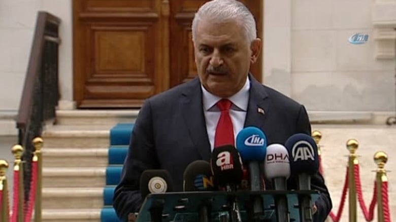 Başbakan Yıldırım açıkladı: Erbil ve Süleymaniye'ye uçuşlar resmen durdu