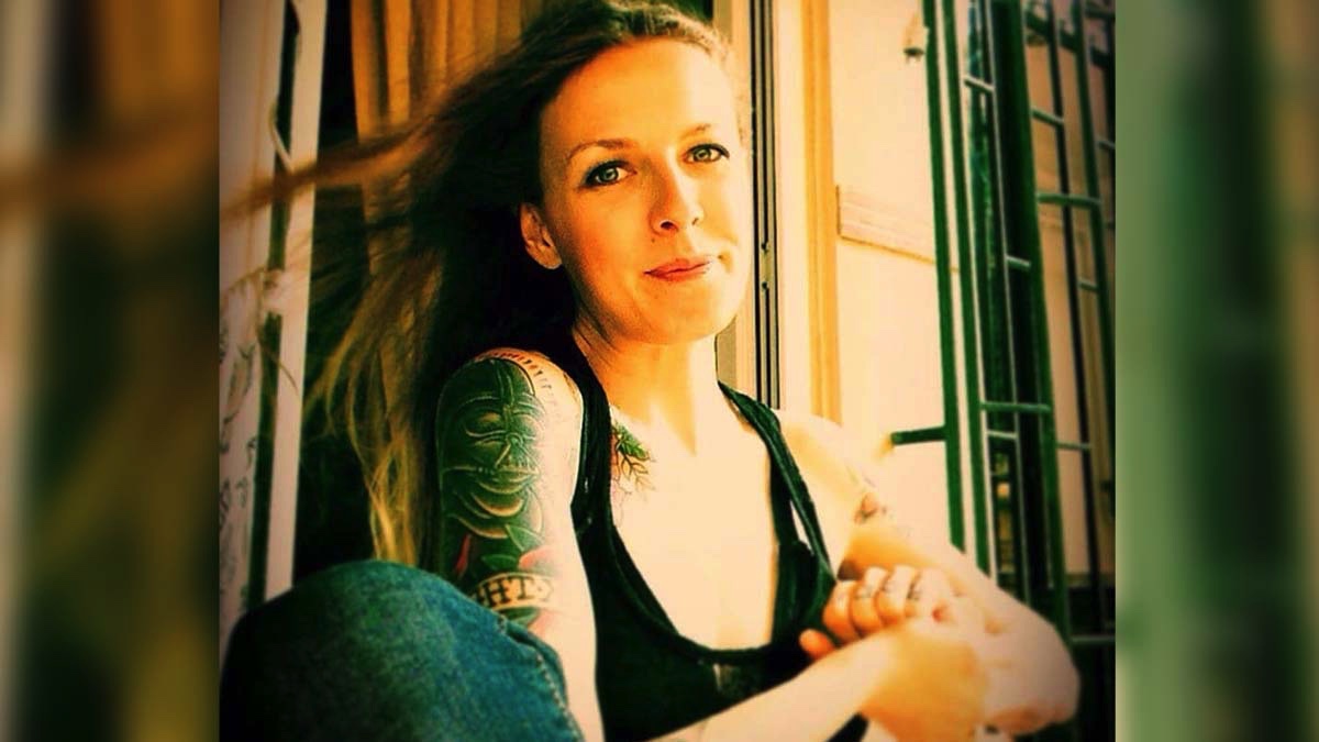 Rock müzik emekçisi DJ Elçin Özsoy 35 yaşında hayatını kaybetti