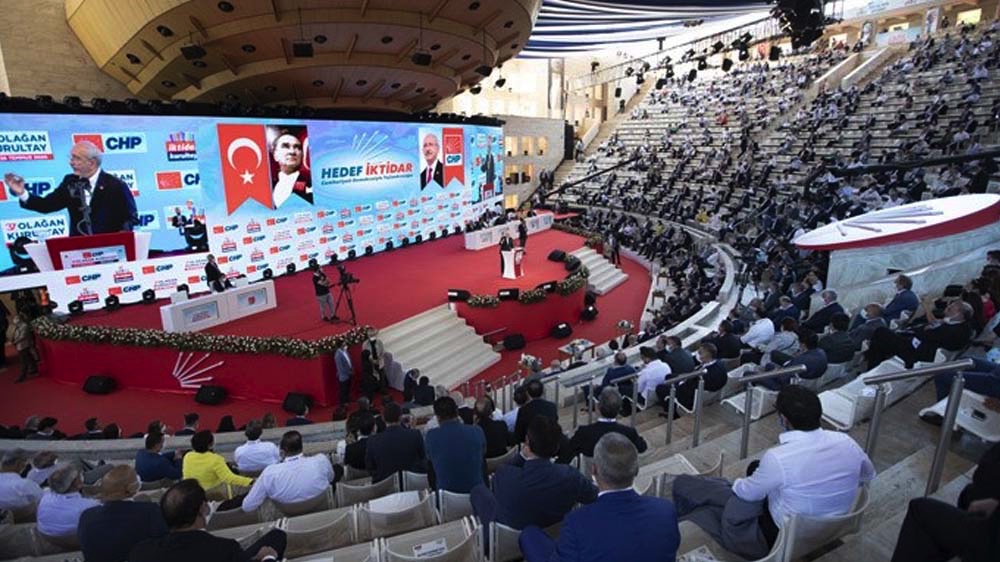 Kurultayda ikinci gün: CHP yeni PM'sini seçiyor