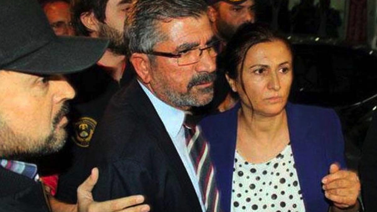 Türkan Elçi hukuk fakültesini bitirdi: Eşimin dosyasına bakmak zorunlu bir görev