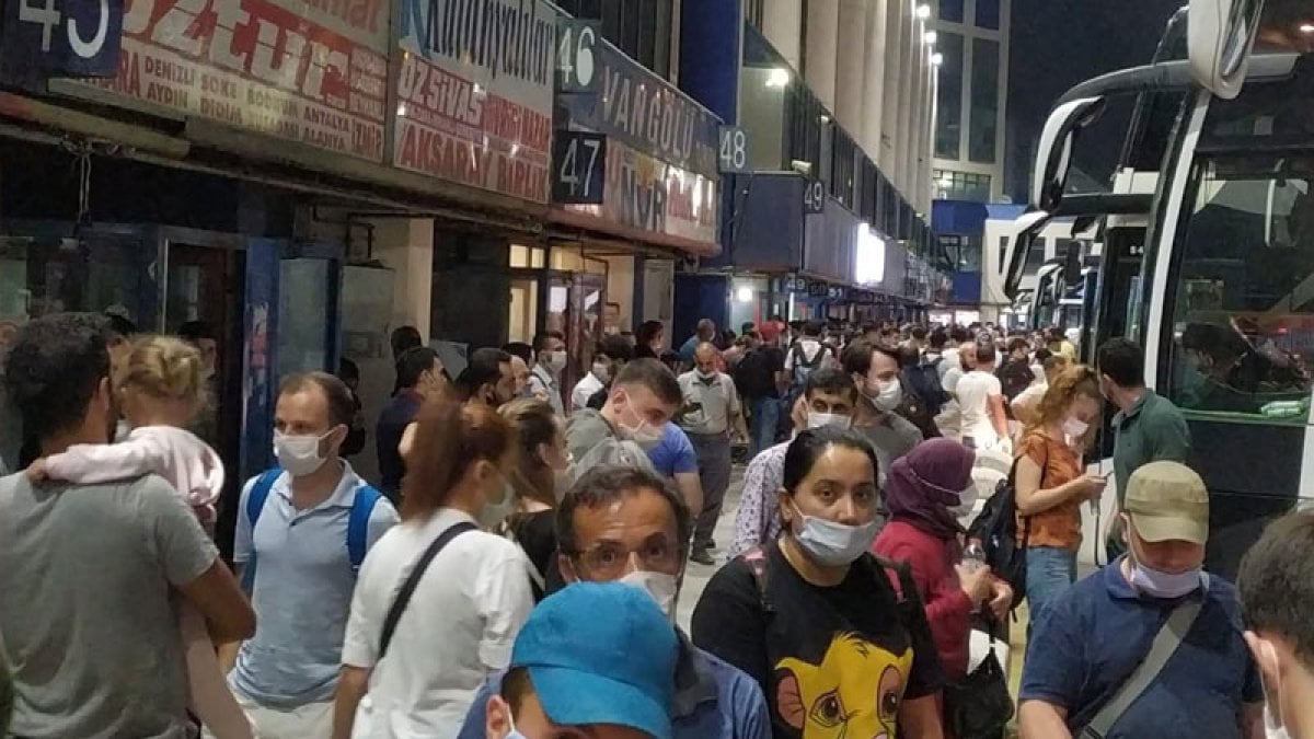 İstanbul Otogarı'nda yoğunluk