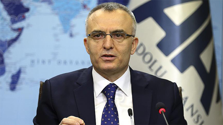 Maliye Bakanı Naci Ağbal hastaneye kaldırıldı