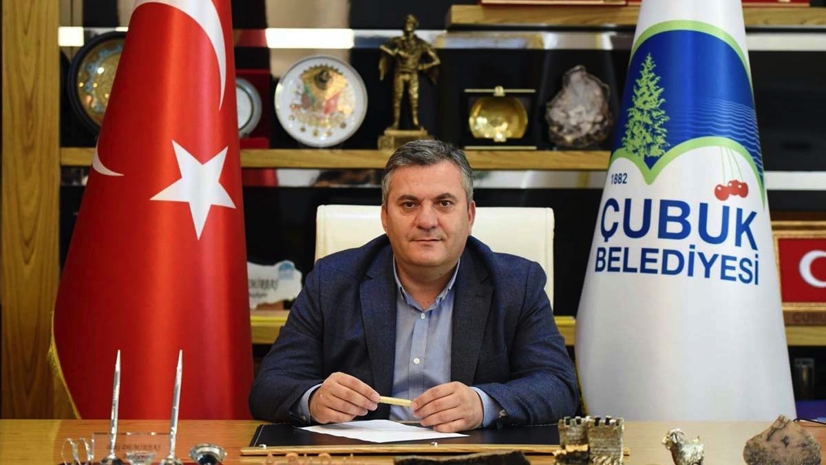 AKP'li belediye başkanı koronavirüse yakalandı