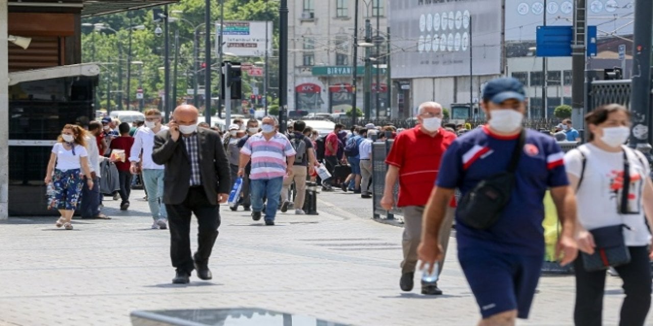 'Yeni normal' Türkiye'yi sokağa döktü