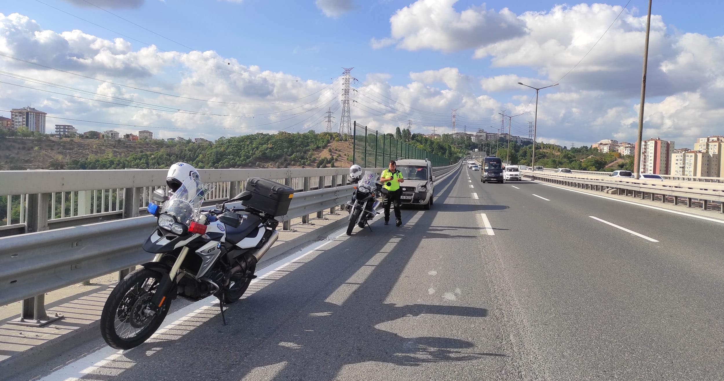 Sadabad 1 Viyadüğü'nden atlayan kişi hayatını kaybetti