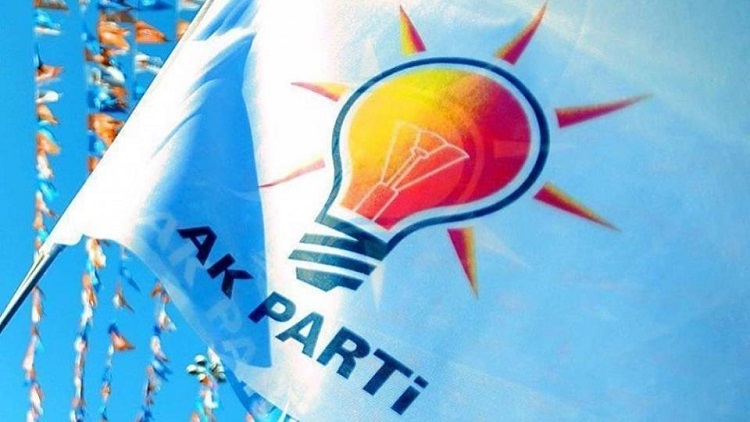 AKP'de gece yarısı sürpriz atamalar