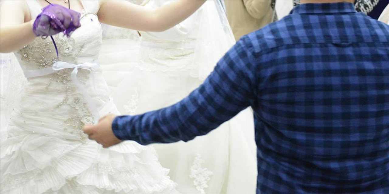 Düğünlere katılan 42 kişinin testi pozitif çıktı