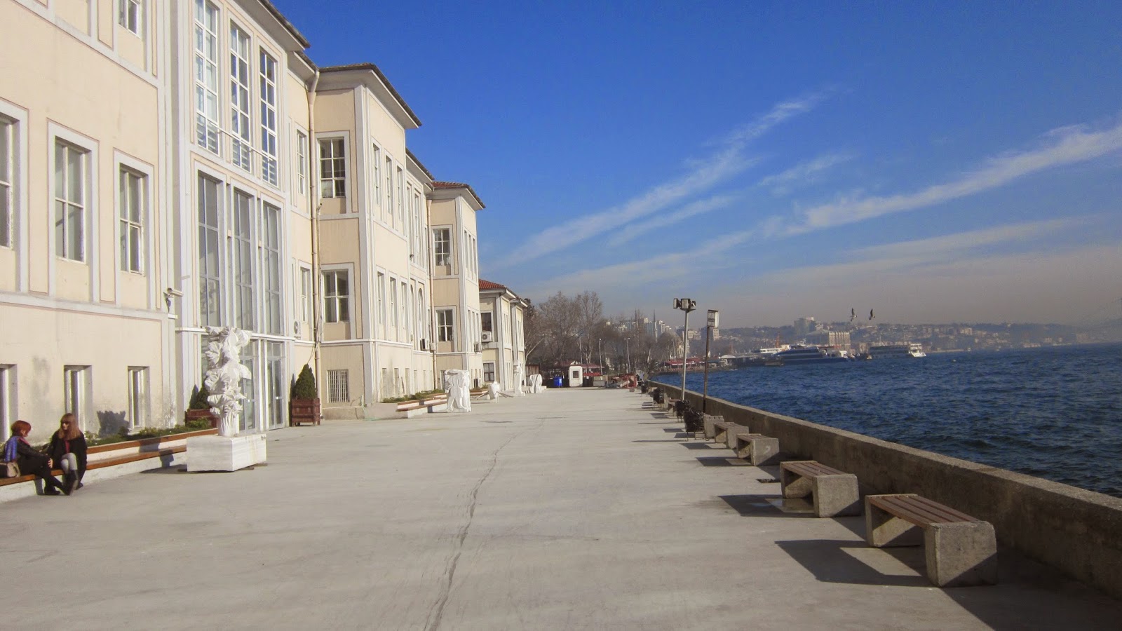 Mimar Sinan Üniversitesi eğitim kararını duyurdu