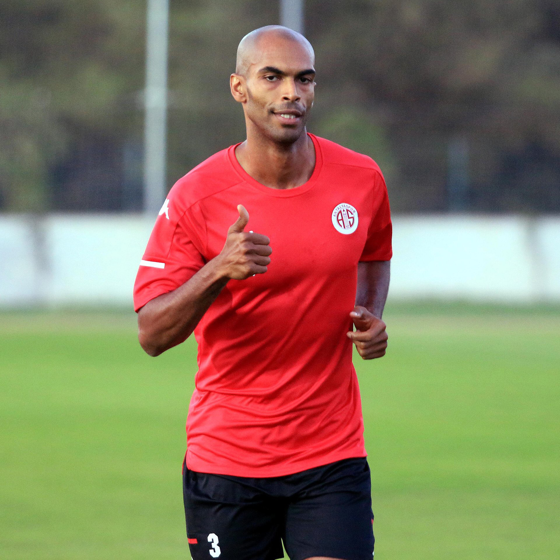 Naldo ilk antrenmanına çıktı