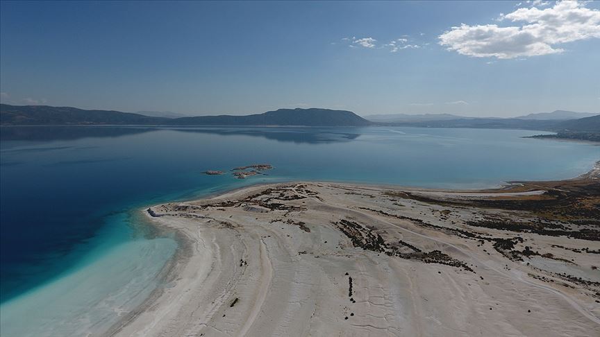 Bakan Kurum'dan Salda Gölü açıklaması: 15 Ekim'den itibaren yasak