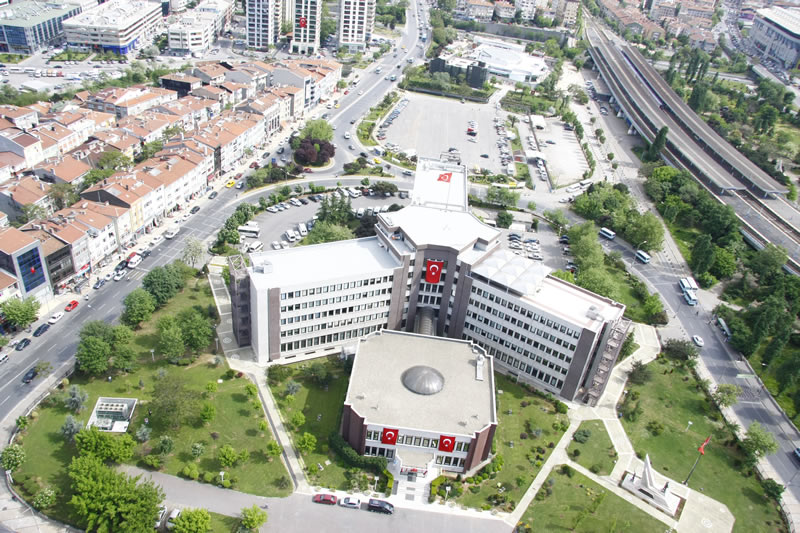 Kadıköy belediye binası yerine park ve deprem toplanma alanı yapılacak