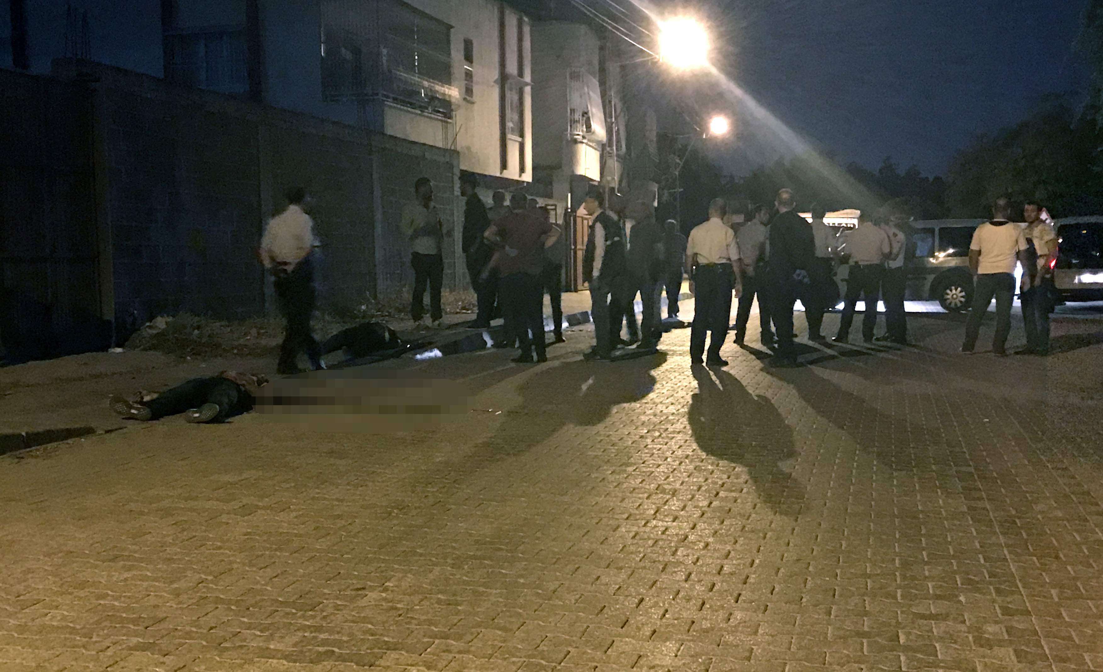 Adana'da silahlı saldırı: 2 ölü, 1 ağır yaralı