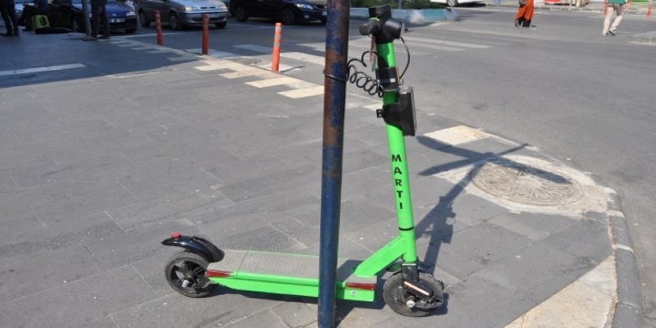 Komisyondan geçti: Elektrikli scooter'a yaş sınırlaması getirildi