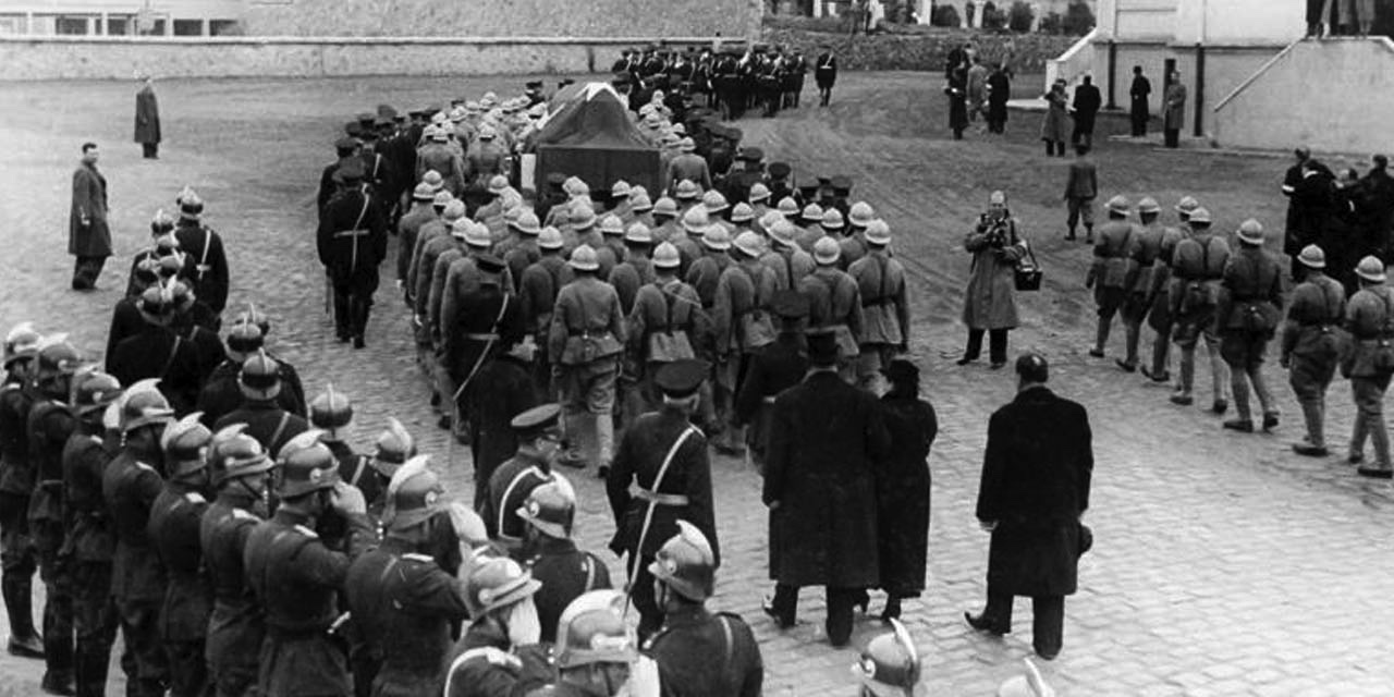 Atatürk’ün ilk kez ortaya çıkan cenaze töreni fotoğrafları