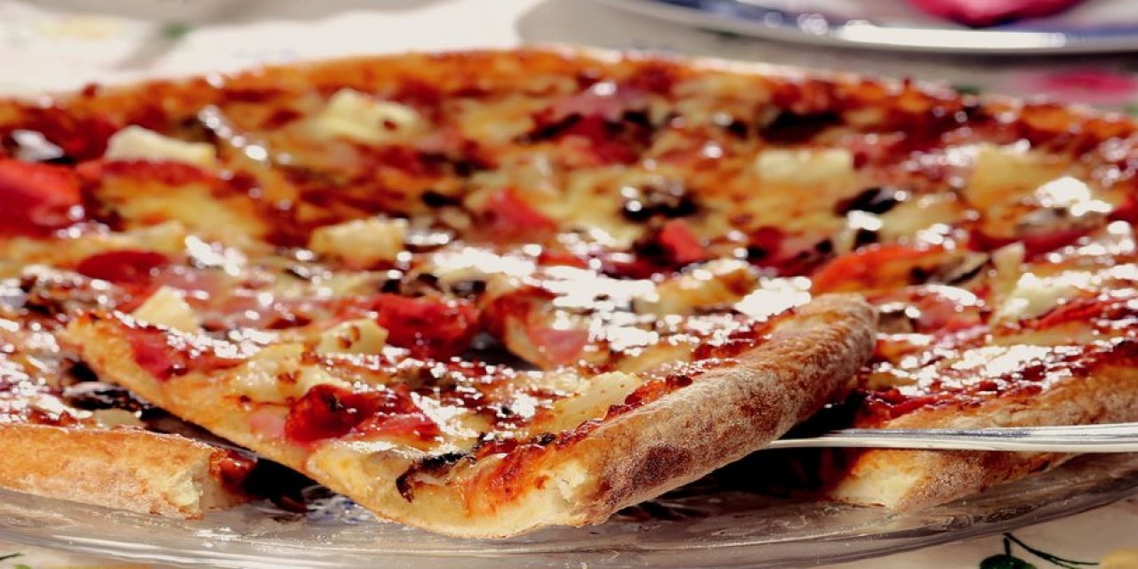 Kızılay ve pizza zincirinden ortak kampanya: Askıda pizza