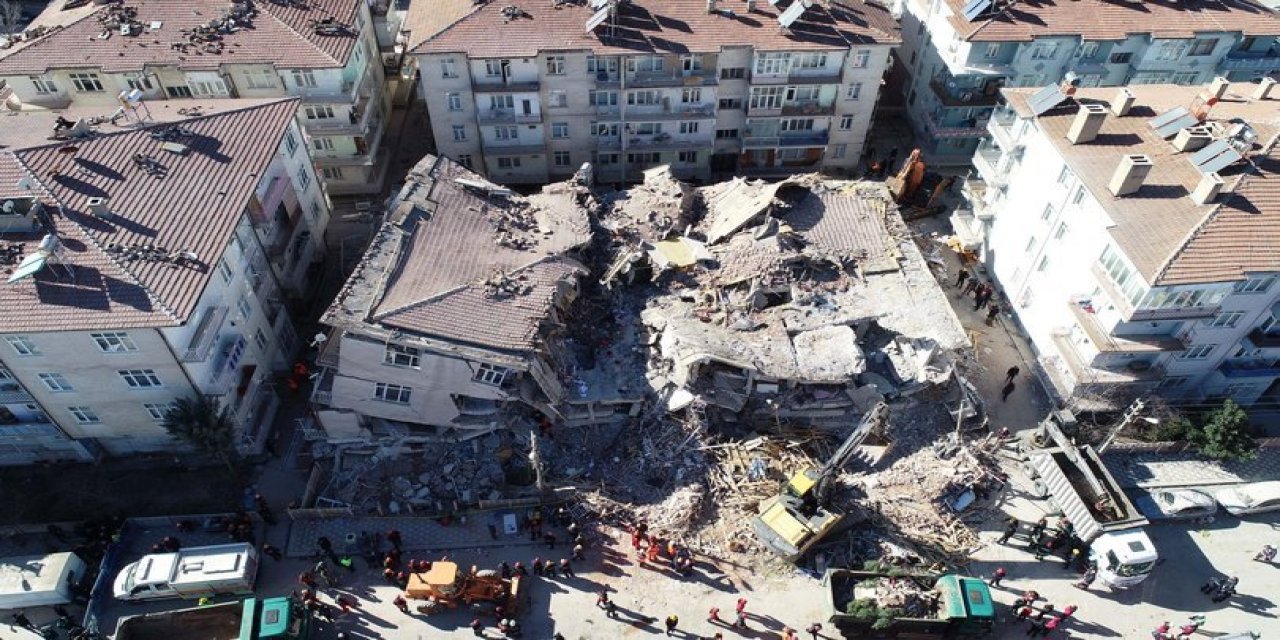 Elazığ depreminde 14 kişinin öldüğü Dilek Apartmanı davasında sanıklar birbirlerini suçladı